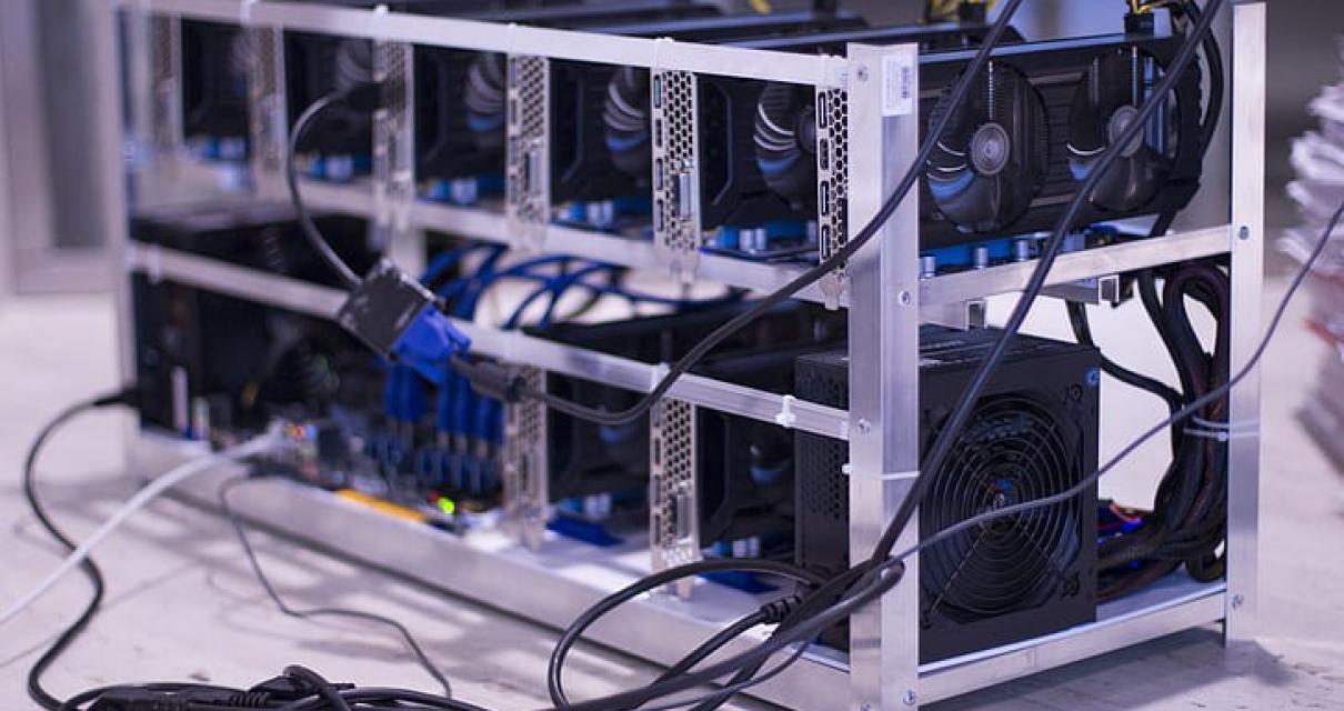 How a Crypto Mining Rig Works: